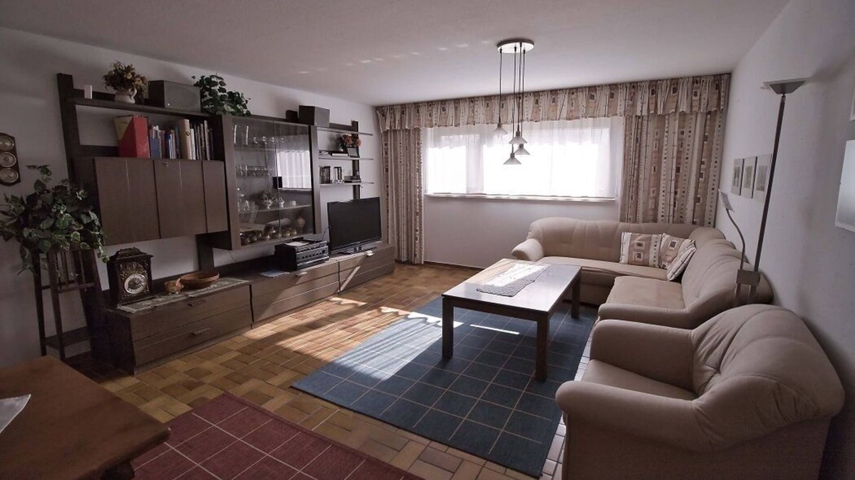 Laufen Apartment | Vacation apartment 76 sqm, basement, 1 bedroom, living-dining room, kitchen, separate WC
