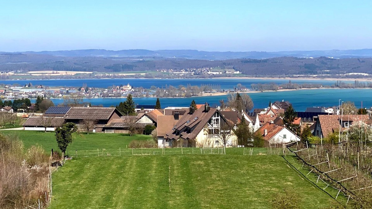 Salenstein Apartment | Vacation apartment/apartment for 6 guests with 145m² in Fruthwilen (146965)