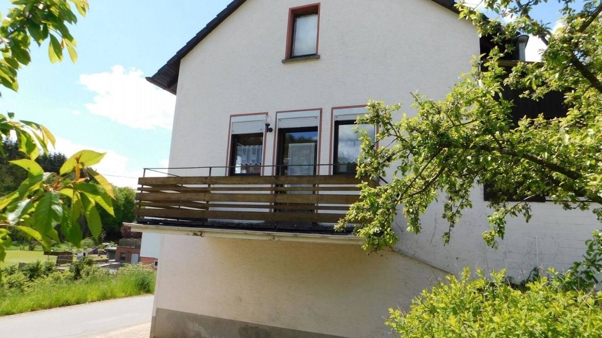 Niederkail Apartment | Vacation apartment/apartment for 6 guests with 100m² in Landscheid (134784)