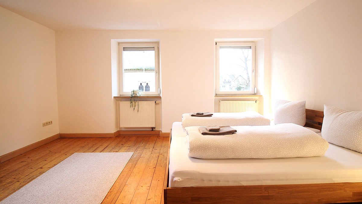 Ochsenfurt Apartment | Vacation apartment at the moated castle (1)