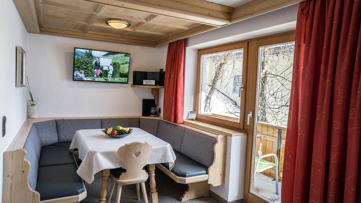 Bichlbach Apartment | Vacation apartment/apartment for 4 guests with 60m² in Bichlbach (270423)