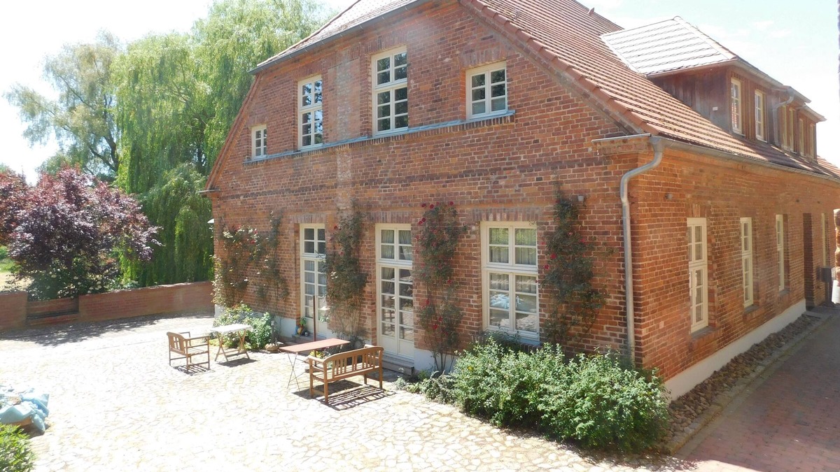 Bad Sulze Apartment | Vacation apartment/apartment for 2 guests with 69m² in Bad Sülze (143791)