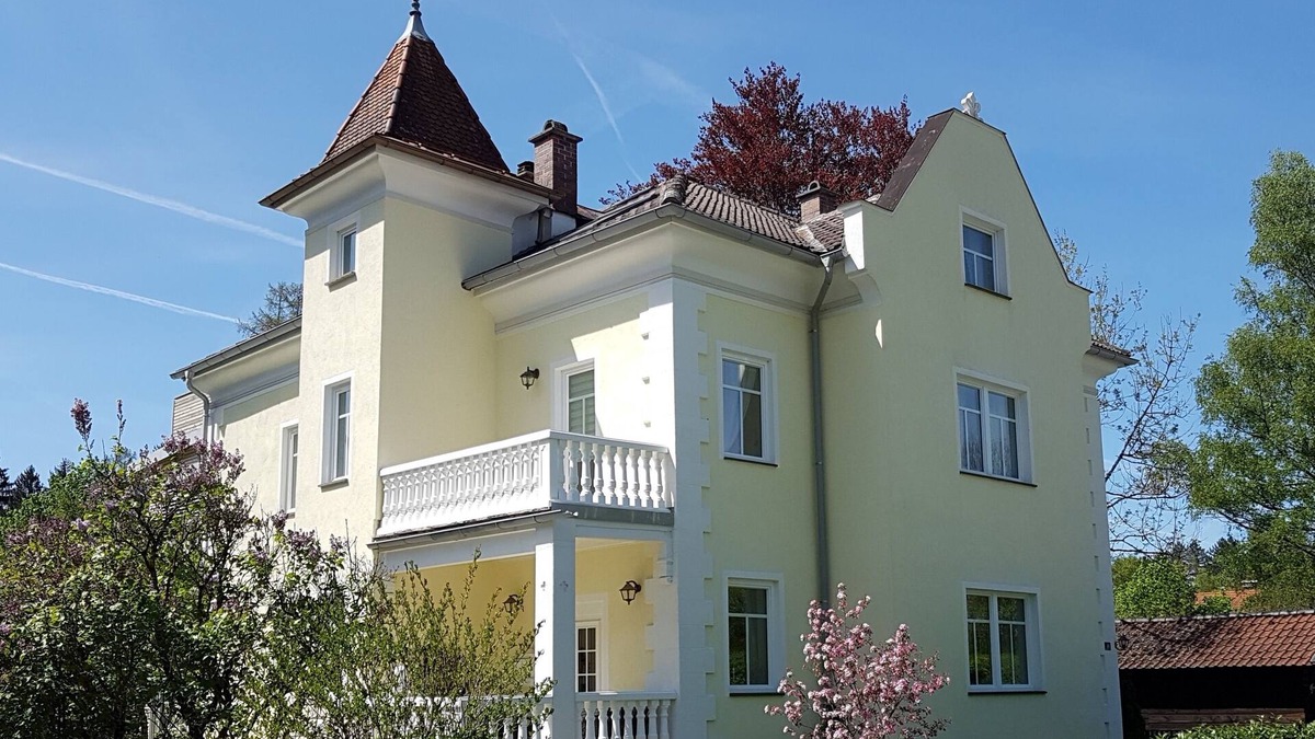 Hohenschwangau Apartment | Vacation apartment/apartment for 4 guests with 100m² in Schwangau (93249)