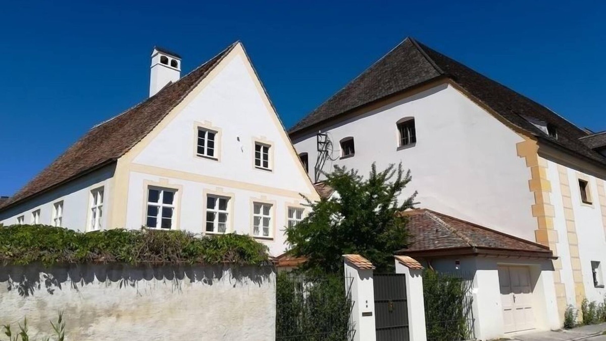 Ammerland Apartment | Vacation apartment/apartment for 4 guests with 135m² in Polling (145186)