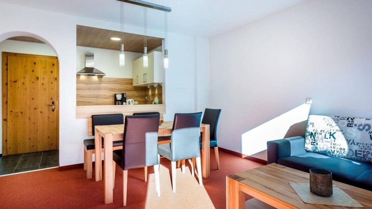 Hintertux Apartment | Vacation apartment/apartment for 4 guests with 60m² in Tux (296137)