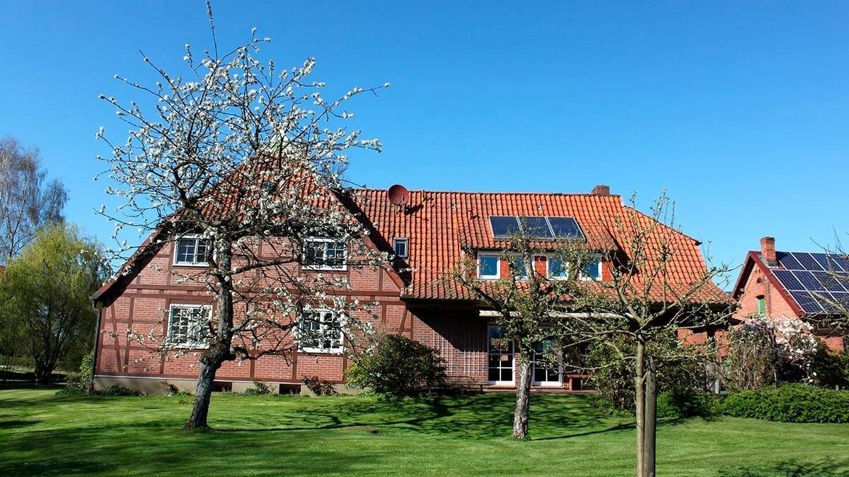 Boddenstedt Apartment | Vacation apartment/apartment for 6 guests with 100m² in Böddenstedt (20477)