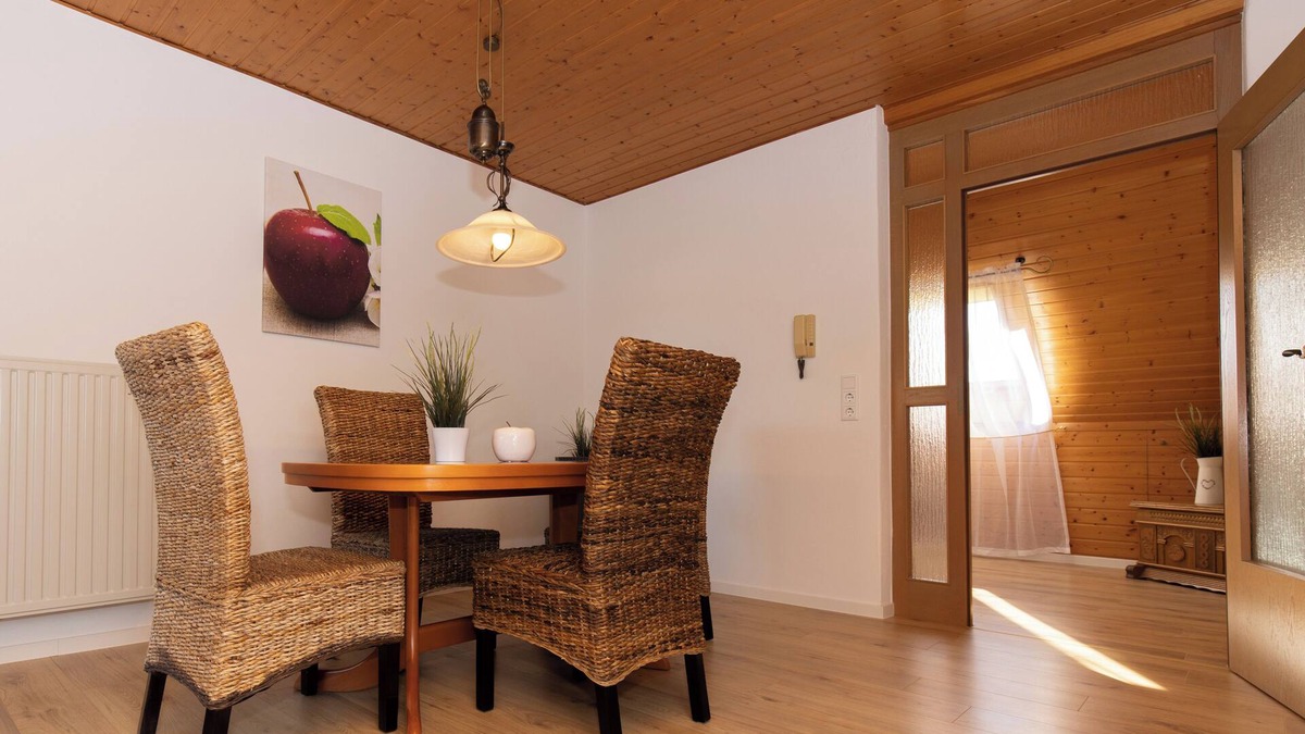 Burgbernheim House | Vacation apartment Apfelblüte an den Streuobstwiesen 80m2 near Rothenburg