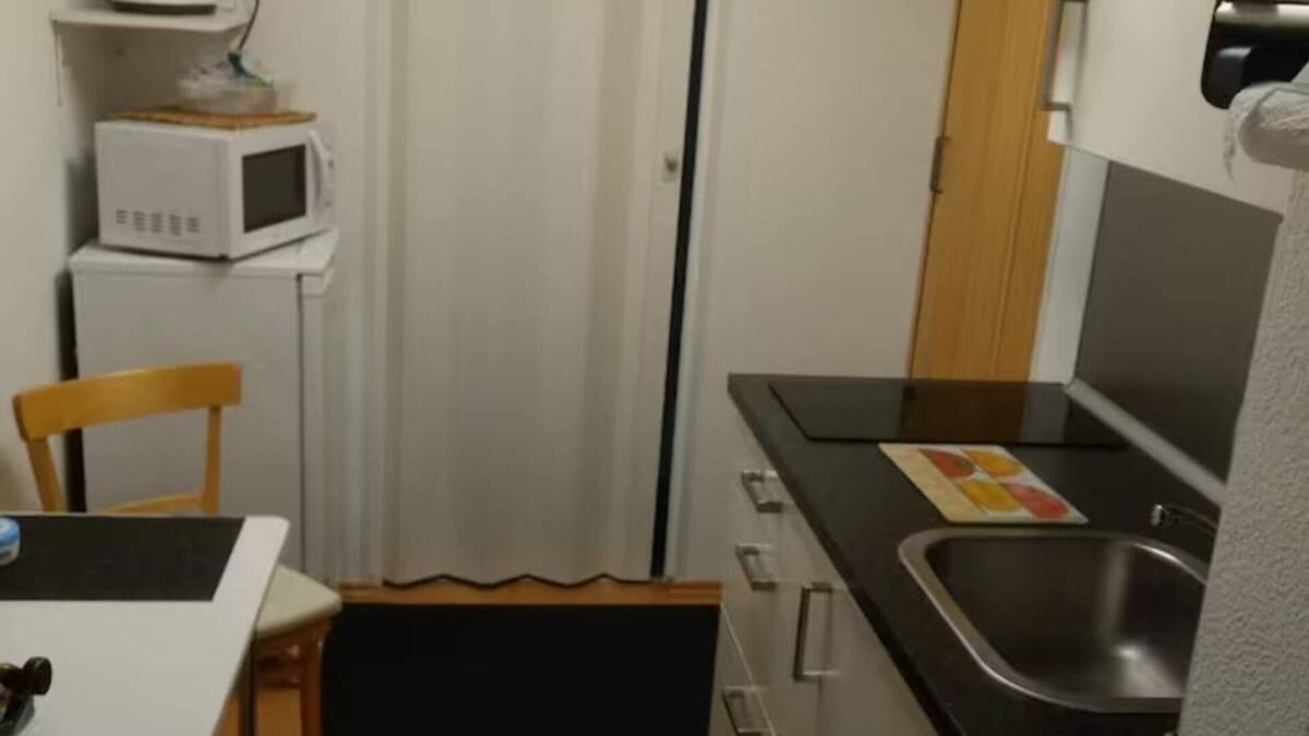 Heidingsfeld Apartment | Vacation apartment no. 2, town center, Randersacker