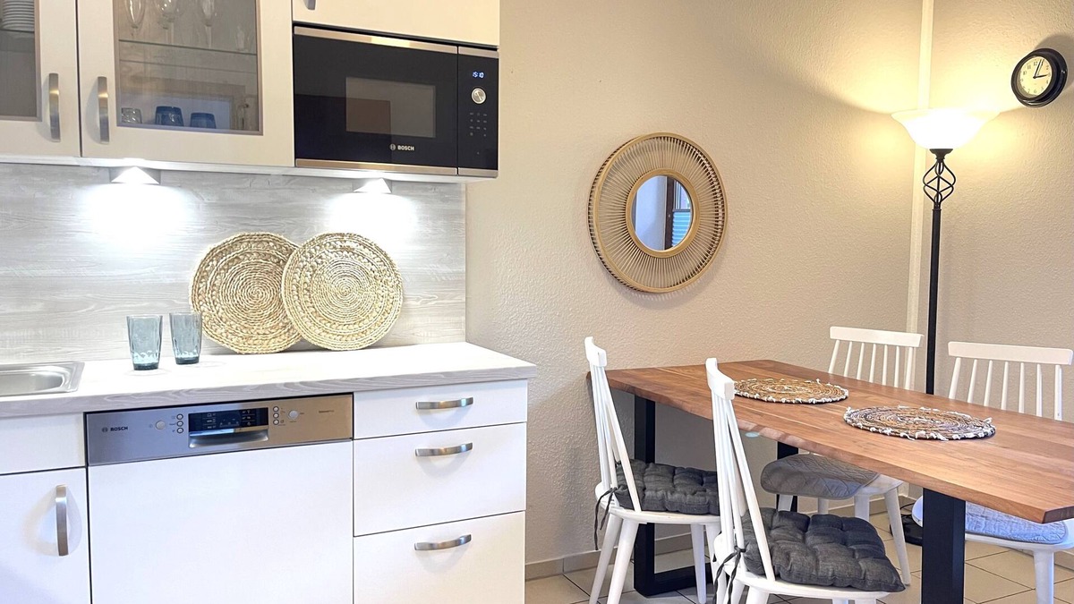 Kabelhorst Apartment | Vacation apartment/apartment for 6 guests with 120m² in Schwienkuhl (153766)