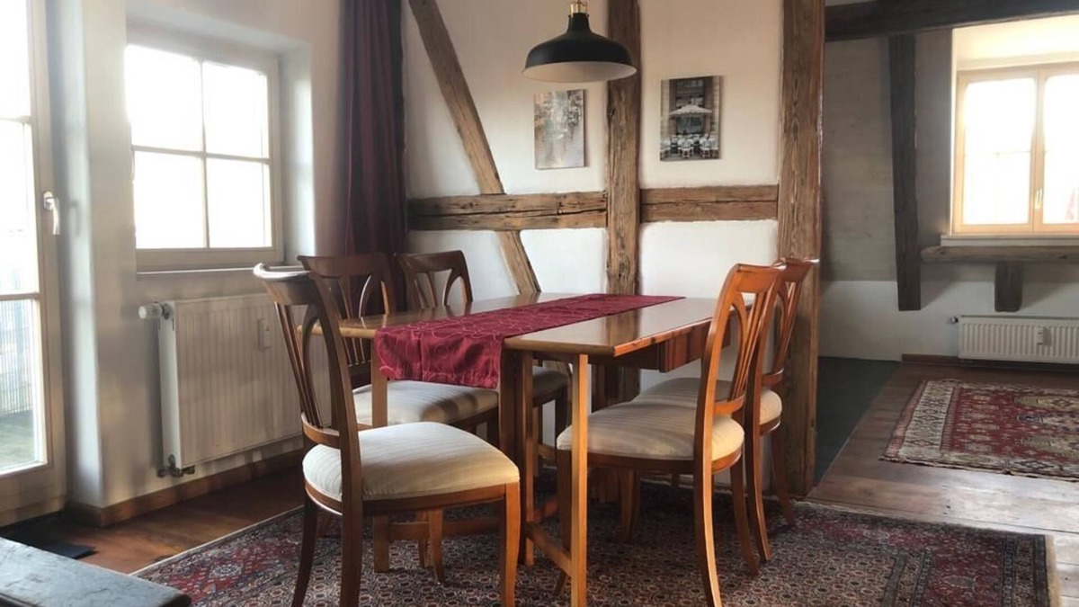Winterhausen Apartment | Vacation apartment Mainidylle (76sqm) with balcony
