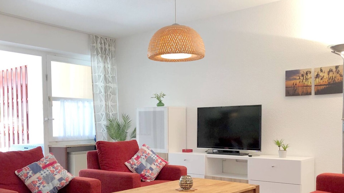 Kressbronn Apartment | Vacation apartment Fischerpromenade - close to the lake, in the fishing village with a large terrace