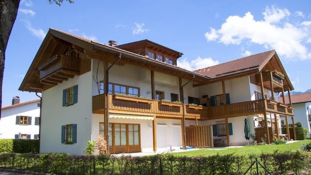 Waltenhofen Condo | Vacation apartment Forggensee - Modern apartment with top location directly on the lake