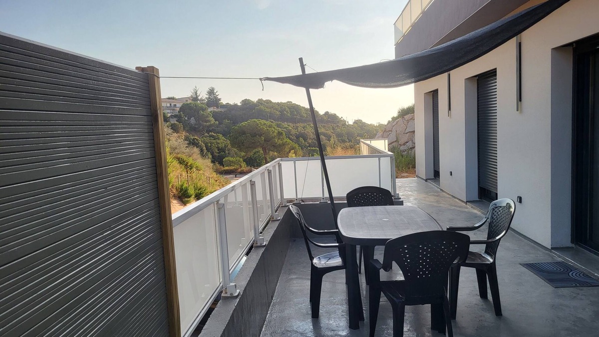 Pietrosella Apartment | Vacation apartment 5 minutes from Agosta beach
