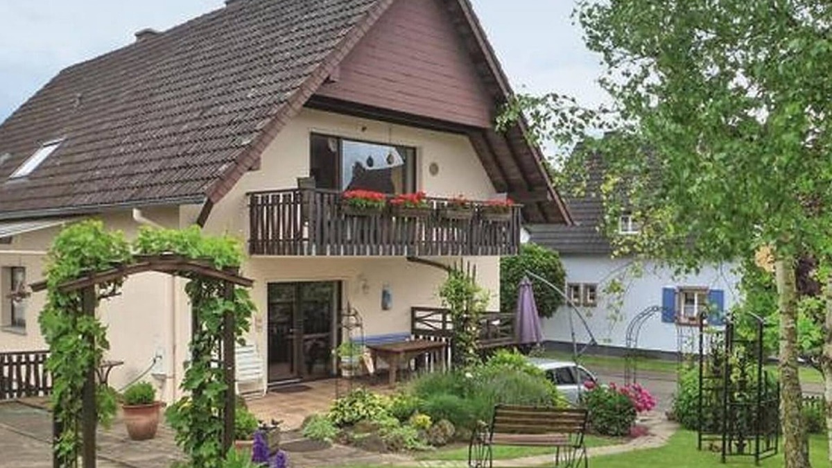Lissendorf Apartment | Vacation apartment Gertrud Wieser - 2-bed apartment - non-smoking -