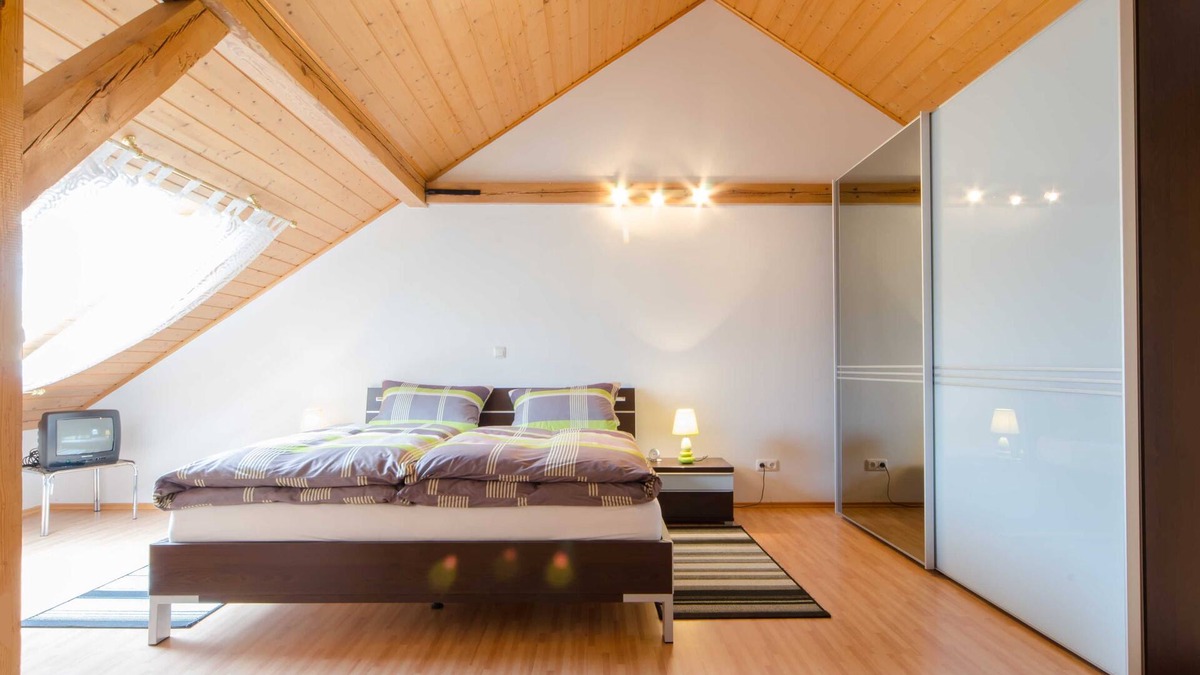 Hollfeld Apartment | Vacation apartment Gipfelstürmer (6-8 pers.) - Ferienwohnungen Handwerger
