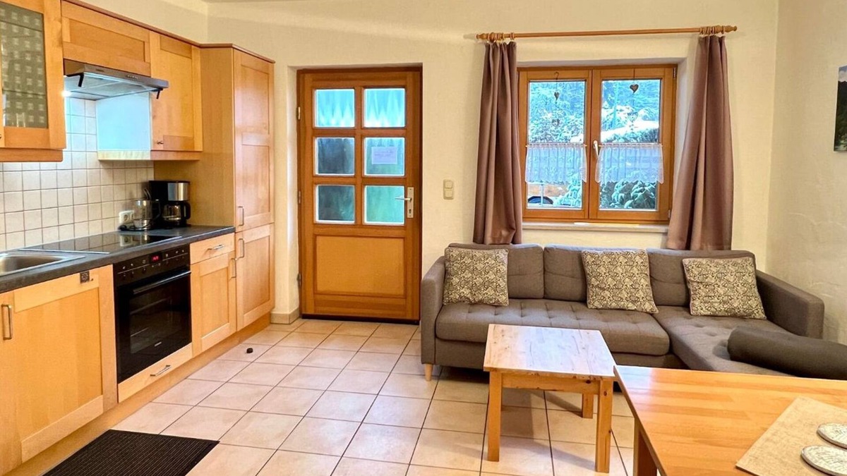 Fuessen Apartment | Vacation apartment "Hohenschwangau in the Königstraße vacation home "