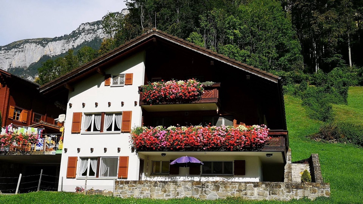 Isenthal Apartment | Vacation apartment in a mountain village