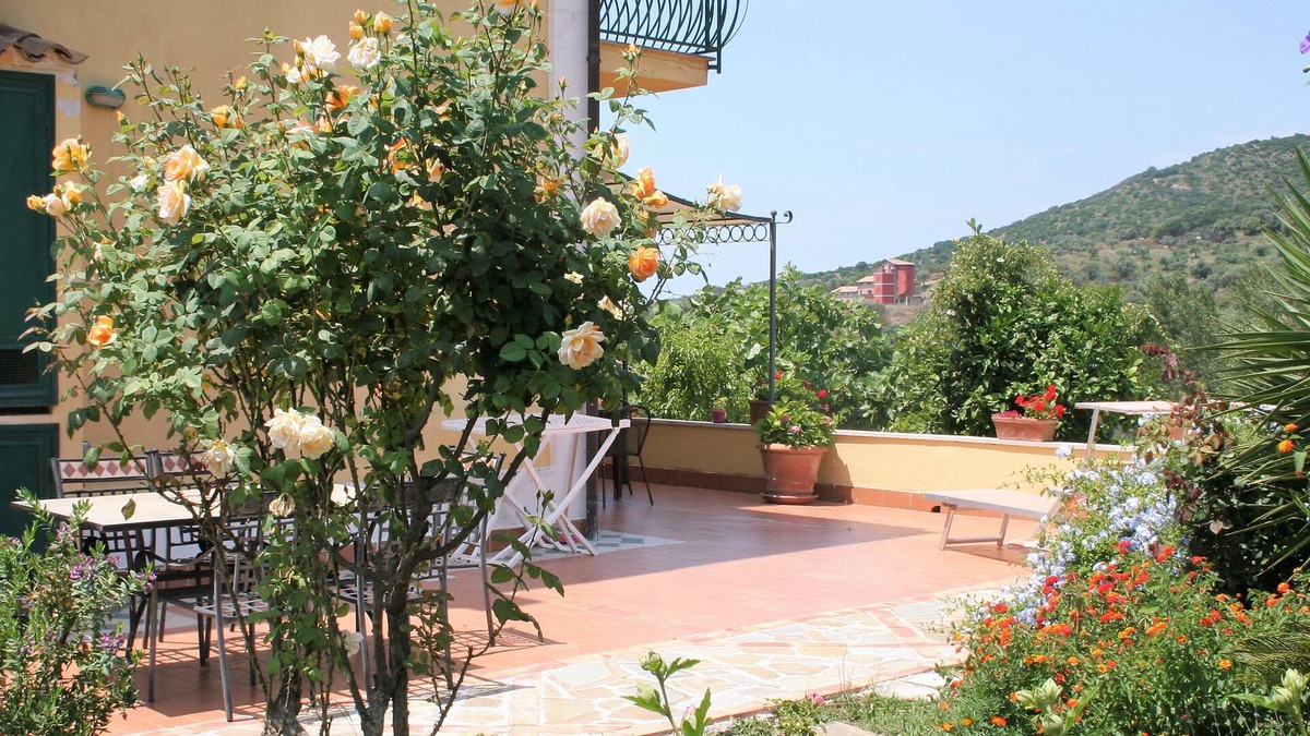 Alani Apartment | Vacation apartment in former winery with sea view