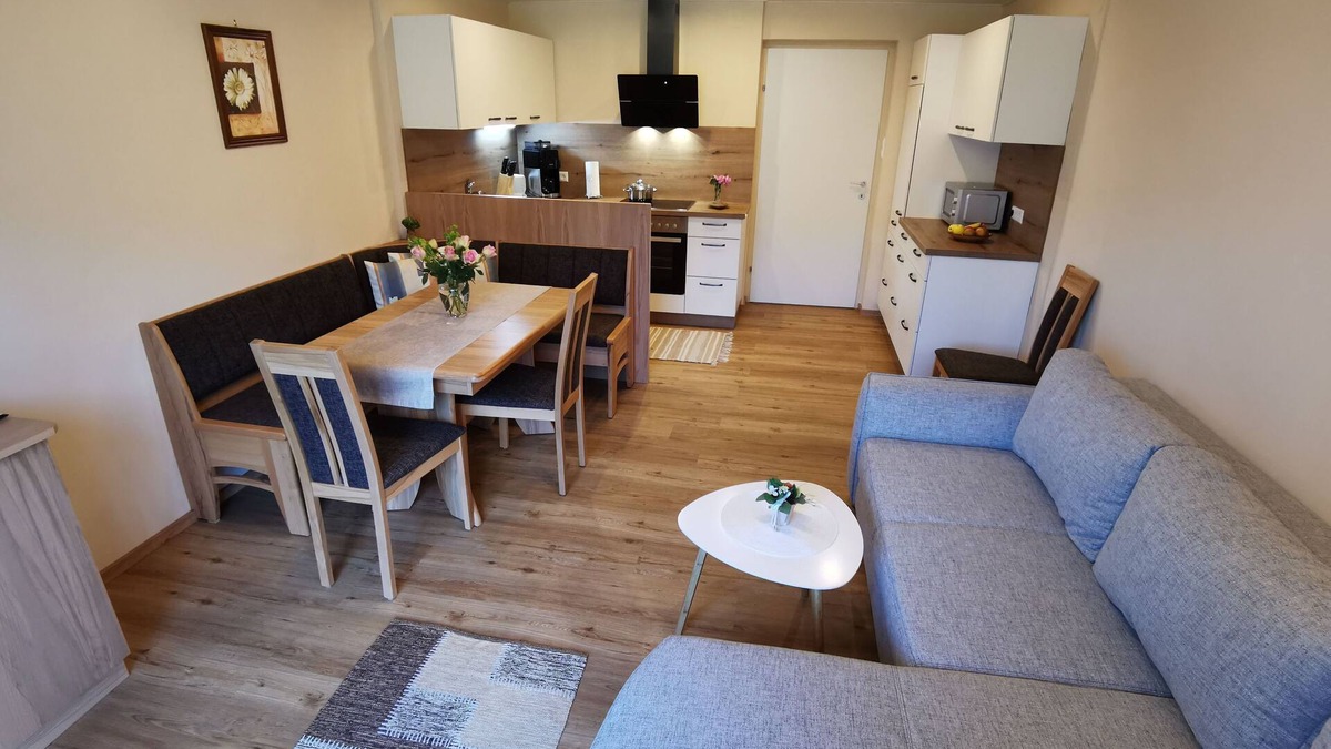 Gnesau Sonnleiten Apartment | Vacation apartment Kaiserburg - Pension & vacation apartment Sonnleiten