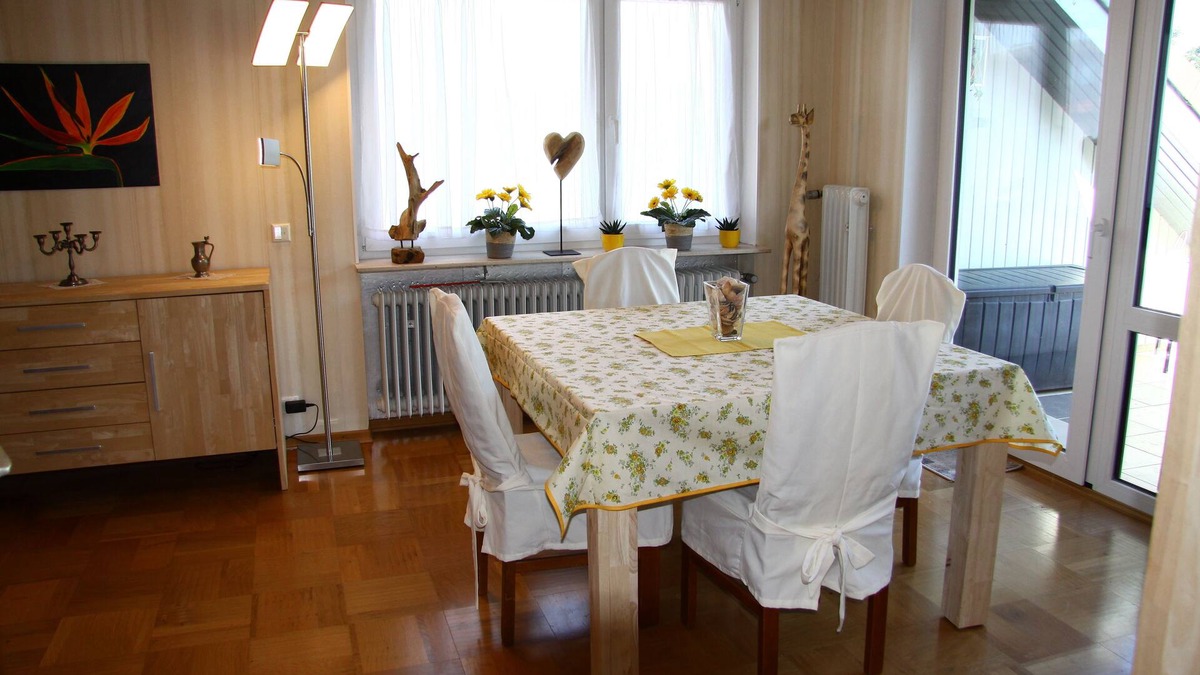 Einod Apartment | Vacation apartment Klosterblick in Homburg-Einöd