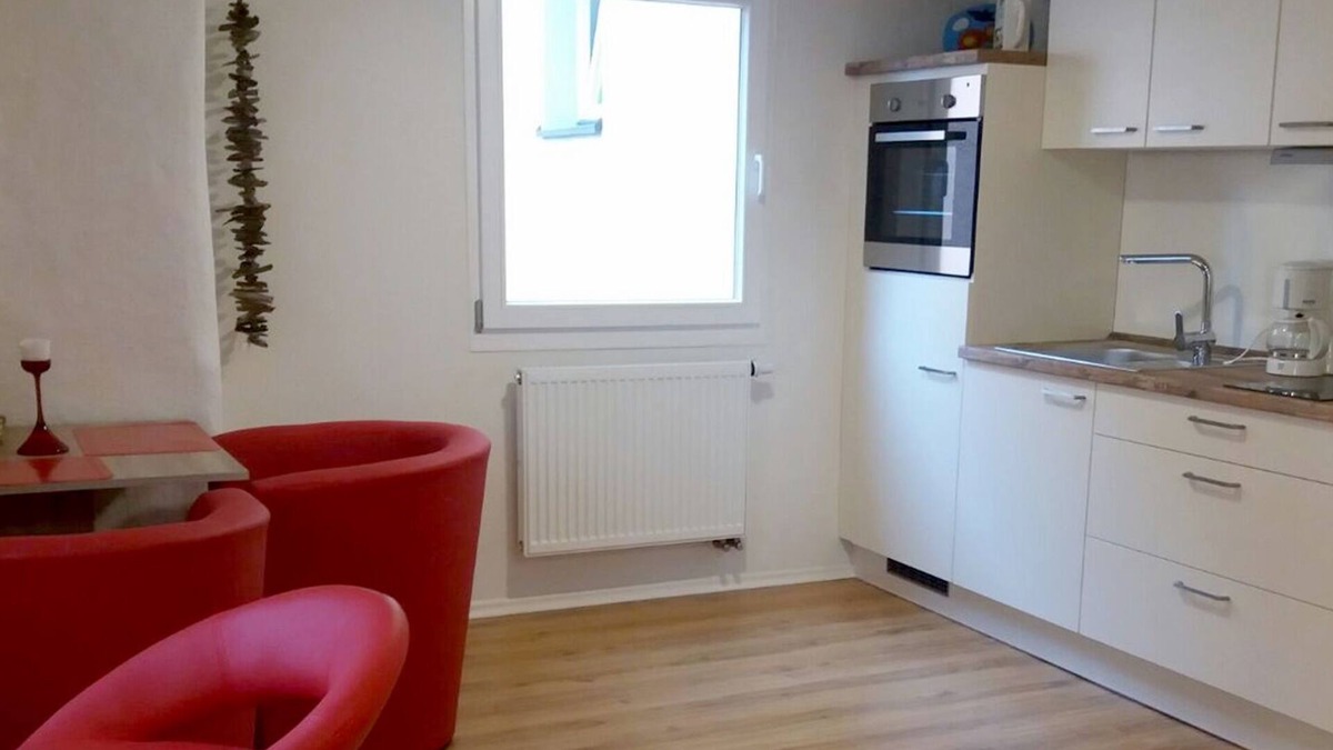 Insel Apartment | Vacation apartment Luna - Charming and central in the renovated old town house on the island