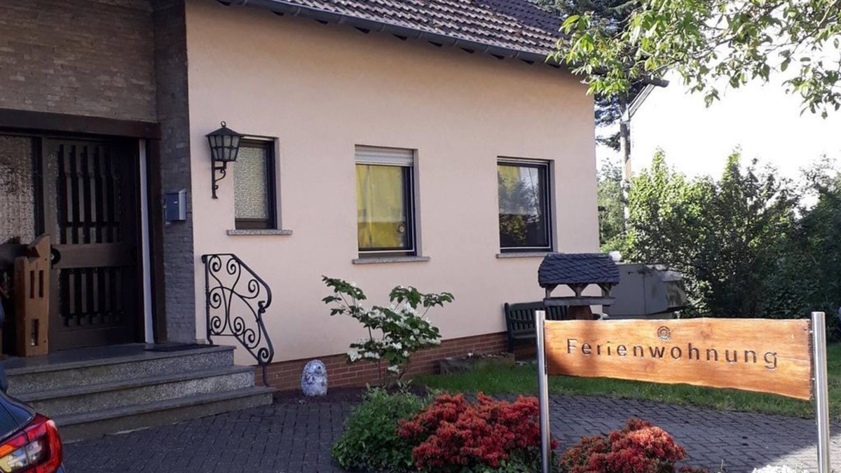 Bettenfeld Apartment | Vacation apartment Mosenbergblick - Holiday apartment shower/WC, 3 bedrooms for 1-7 p.