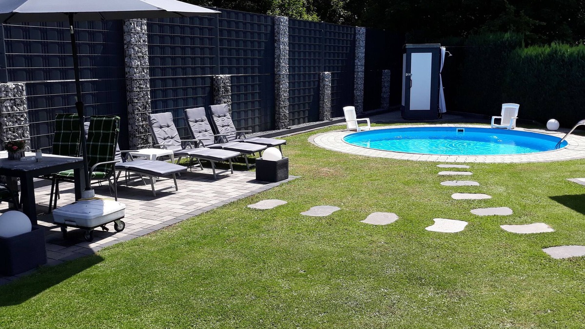 Elbingen Apartment | Vacation apartment Meyer with private pool and garden sauna, exclusive FEWO.