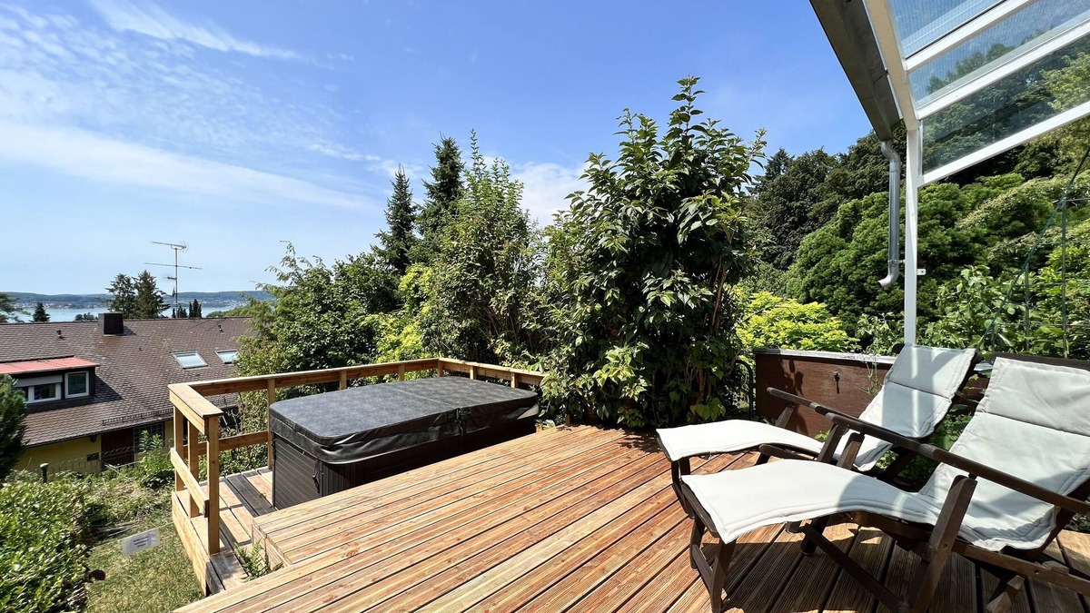 Ueberlingen House | Vacation apartment Wellnesshütte with whirlpool - Überlingen-Nußdorf