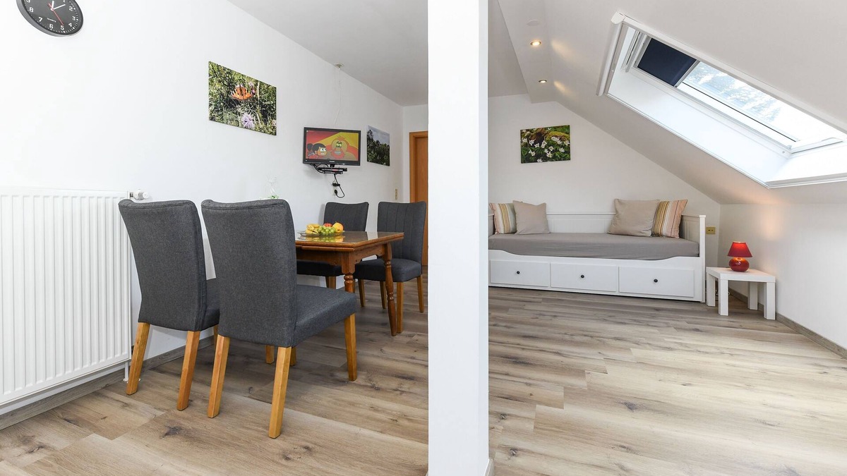 Moorweg Apartment | Vacation apartment Westhörn - Holiday apartments on the Eschen vacation farm in Moorweg