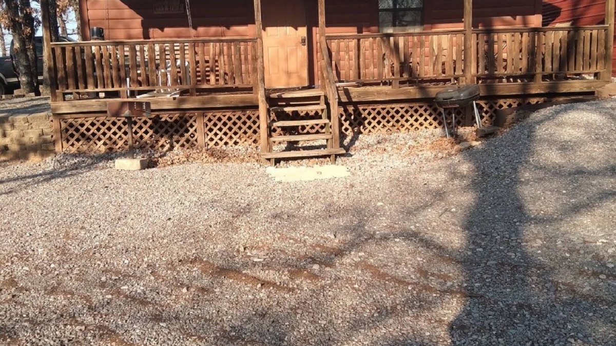 Sulphur Apartment | Vacation Cabin at Lake of the Arbuckles