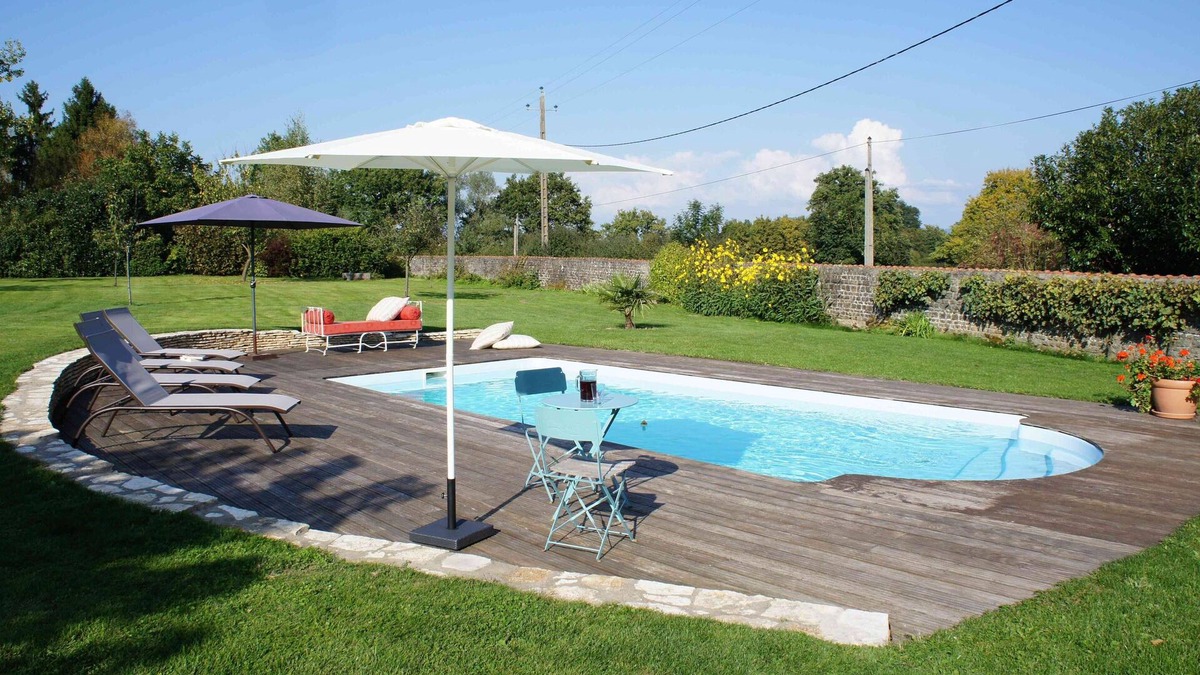 Fours House | Vacation cottage with pool located in quiet village surrounded by nature