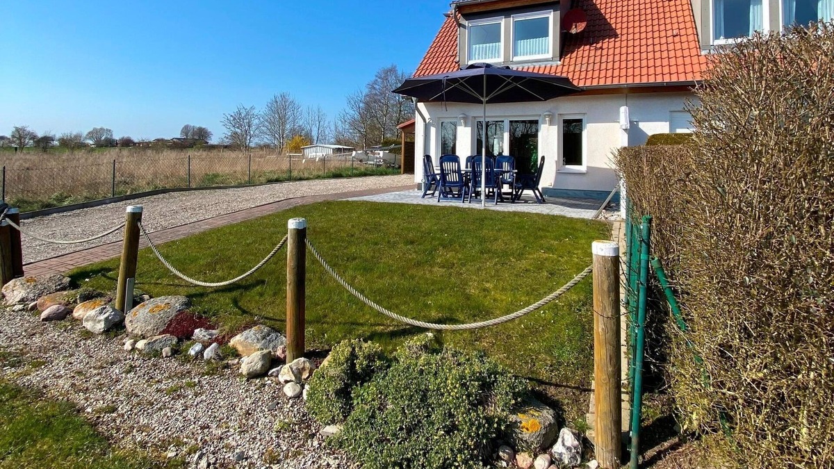 Bannesdorf House | Vacation home for 6 guests with 100m² in Fehmarn OT Bannesdorf (294329)