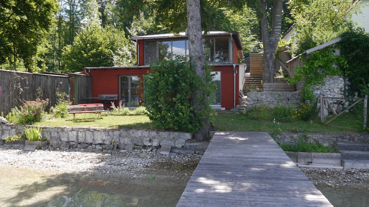 Widdersberg House | Vacation home on Pilsensee with direct lake access, jetty and sauna