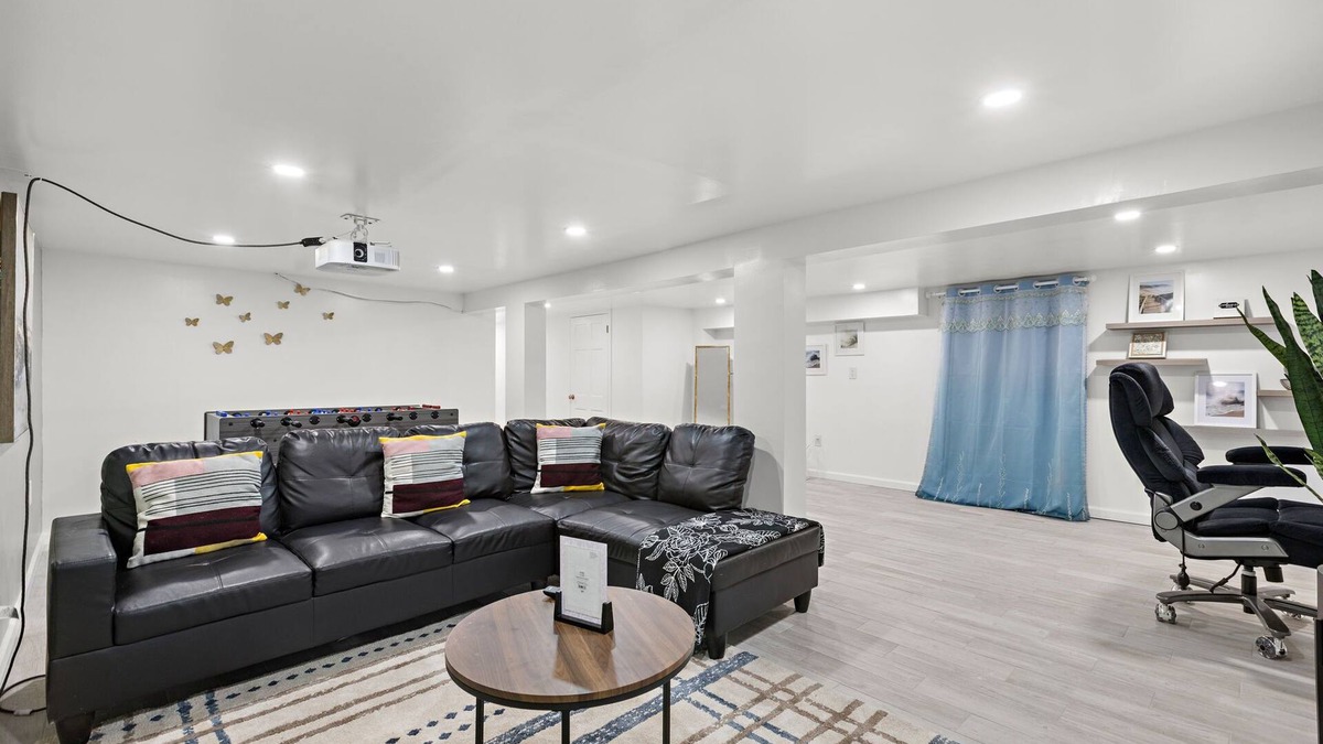 Bayonne Apartment | Vacation Duplex Home Near NYC and Airport– with Movie Theater and Gym