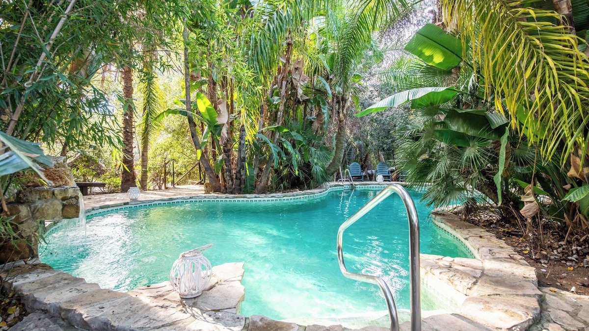 Los Angeles House | Vacation Home "Cortijo Rural Las Aves" with Shared Pool & Shared Garden