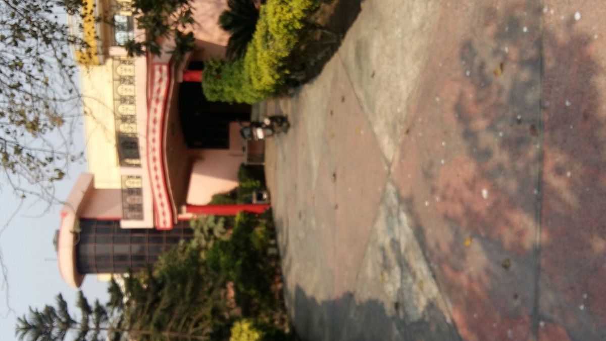 Delhi House | Vacation Farm House Enjoyable palace for Stay .it's soo sweet palce .we l nice