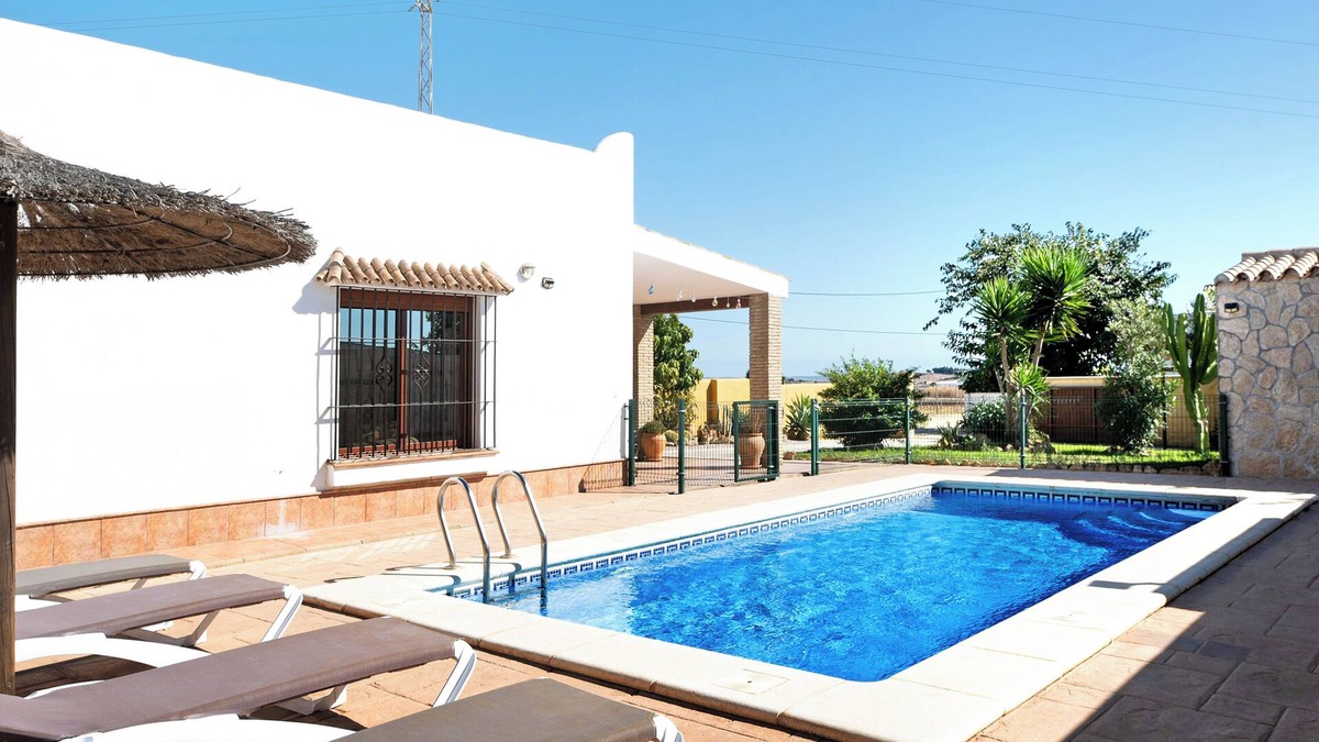 Conil de la Frontera House | Vacation Home "Casa La Vigía" with Private Pool, Private Terraces & Wi-Fi