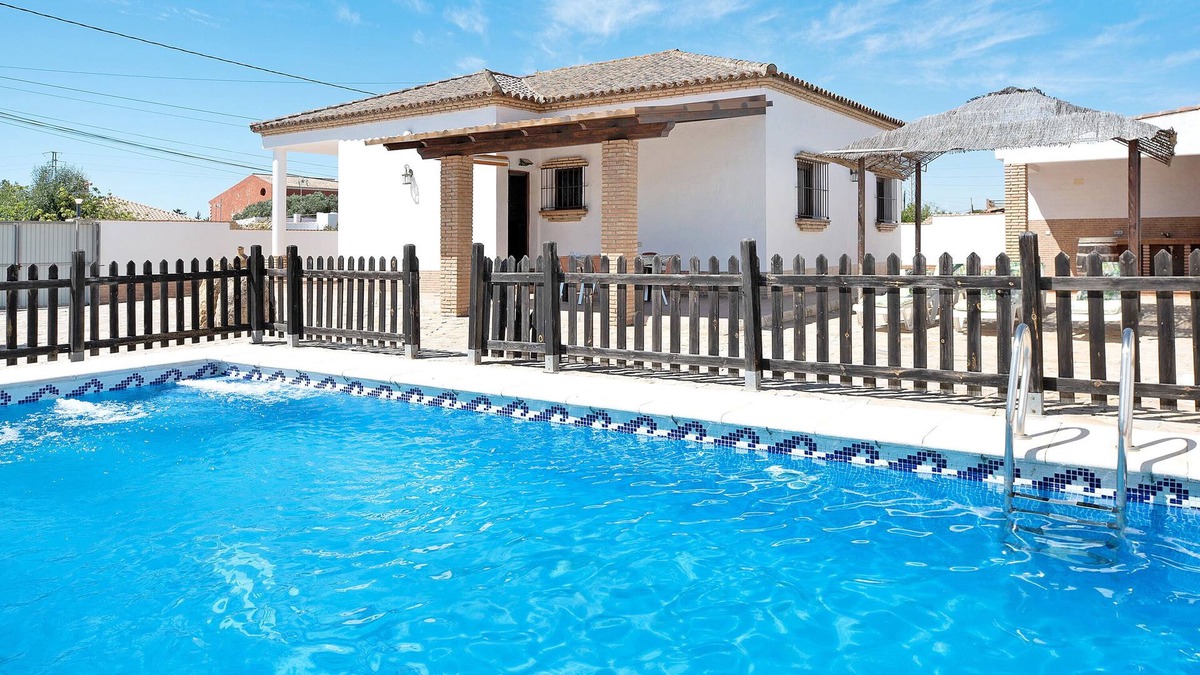 Barrio Nuevo House | Vacation Home "Villa González" with Private Pool, 2 Private Terraces & Wi-Fi