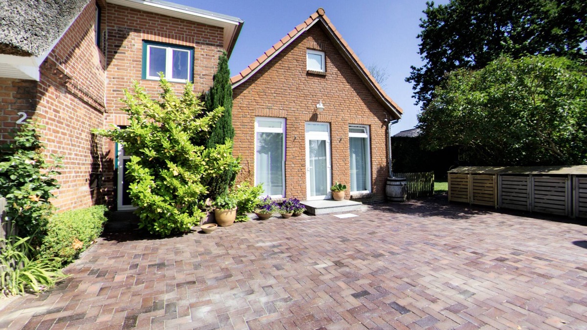 Brenkenhagen House | Vacation home with large garden, children welcome