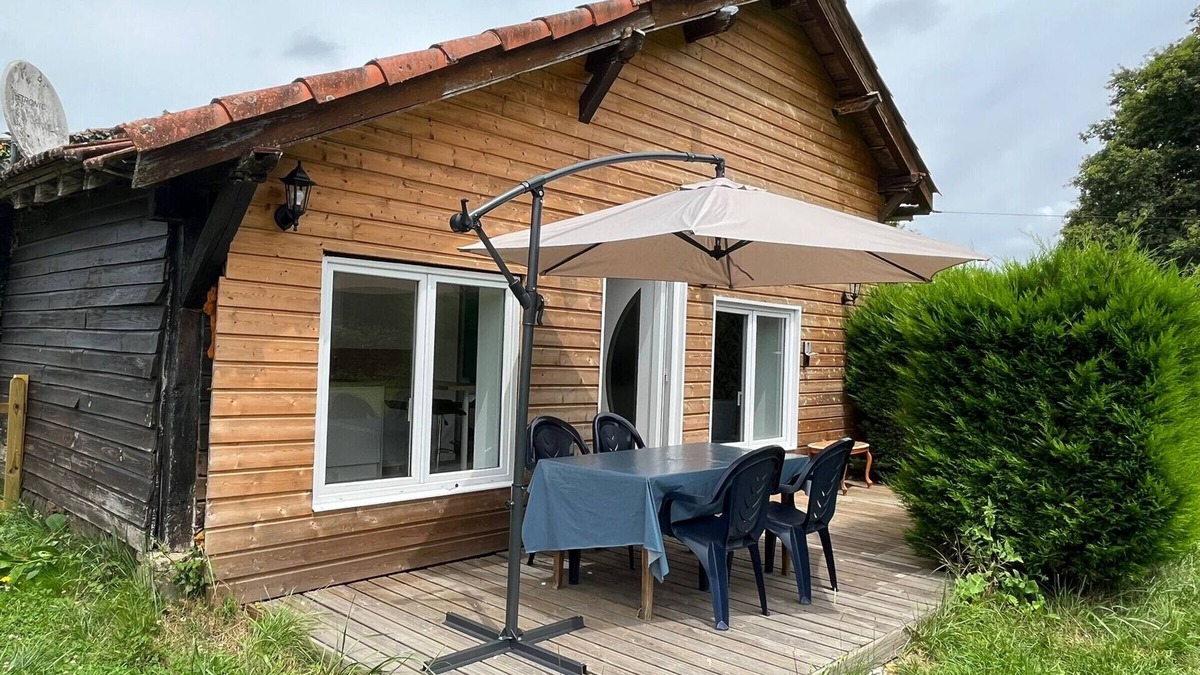 Pontenx-les-Forges House | Vacation Home for 4 in Pontenx-Les-Forges - Near Ocean and Forest