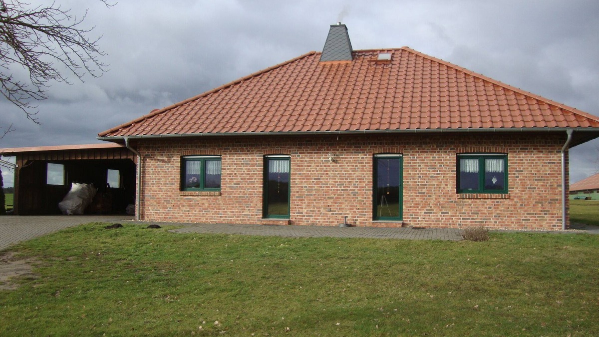 Bismark House | Vacation home Am Wolfspfad with wildlife observation, unique nature, near Waldbad