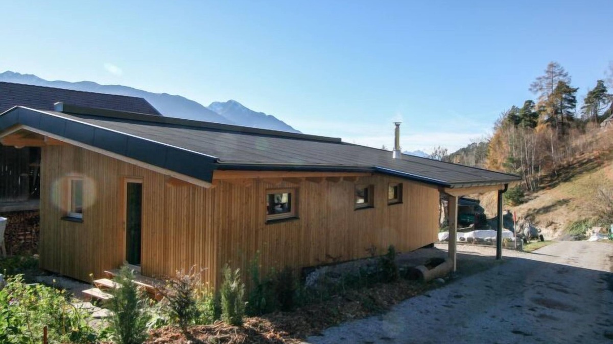 Leithen House | Vacation home Shakti by Interhome