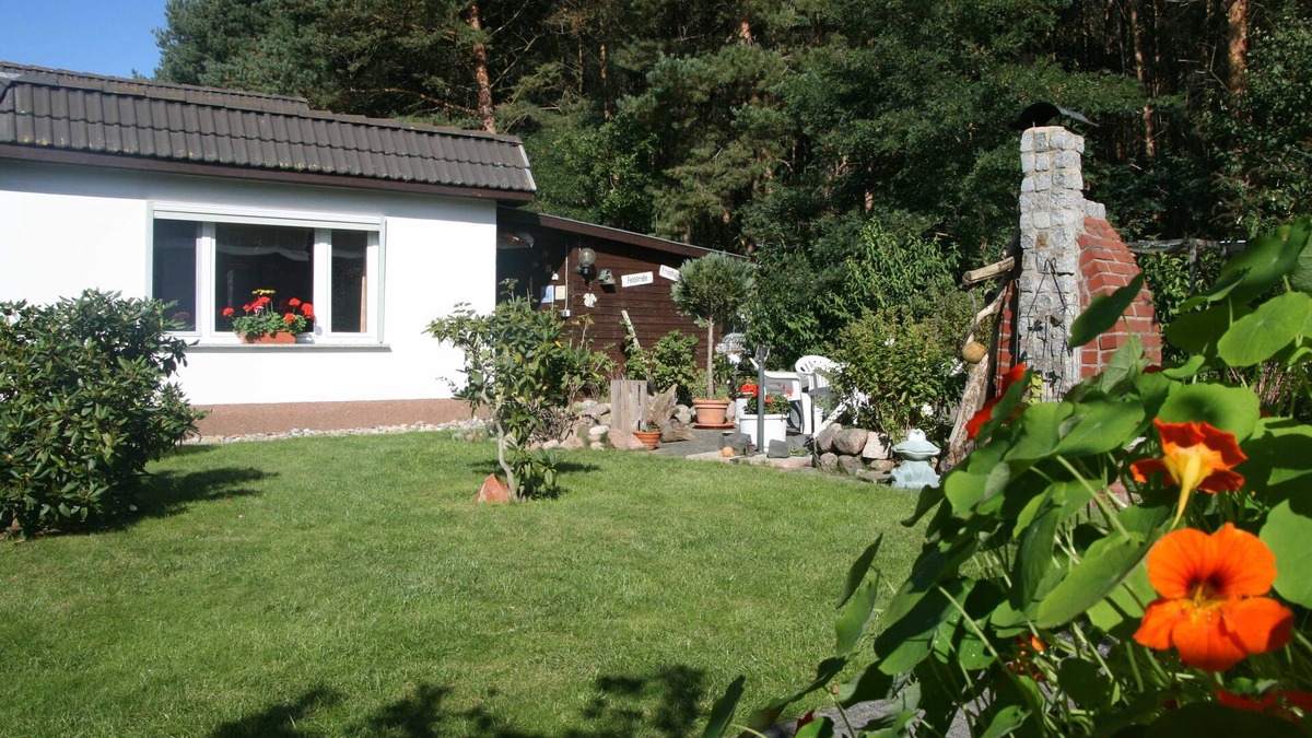Biendorf Apartment | Vacation home at the edge of the forest Biendorf near Kühlungsborn - 2-room vacation home (70m², max.