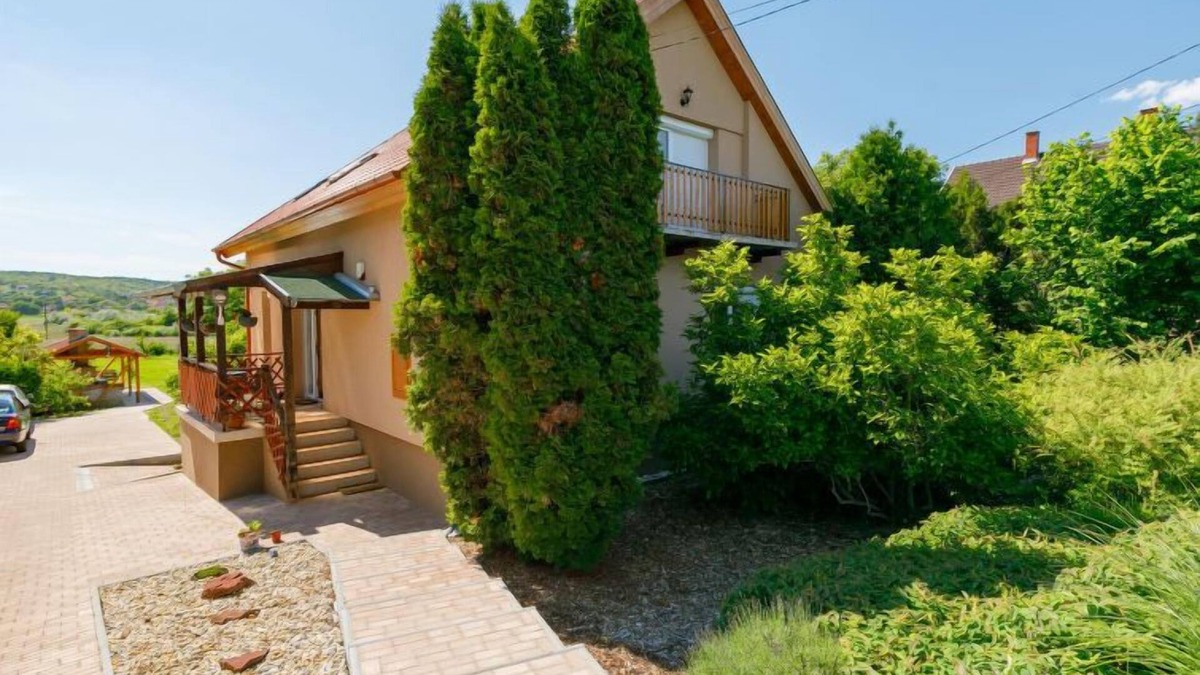 Koroshegy House | Vacation home Beata by Interhome