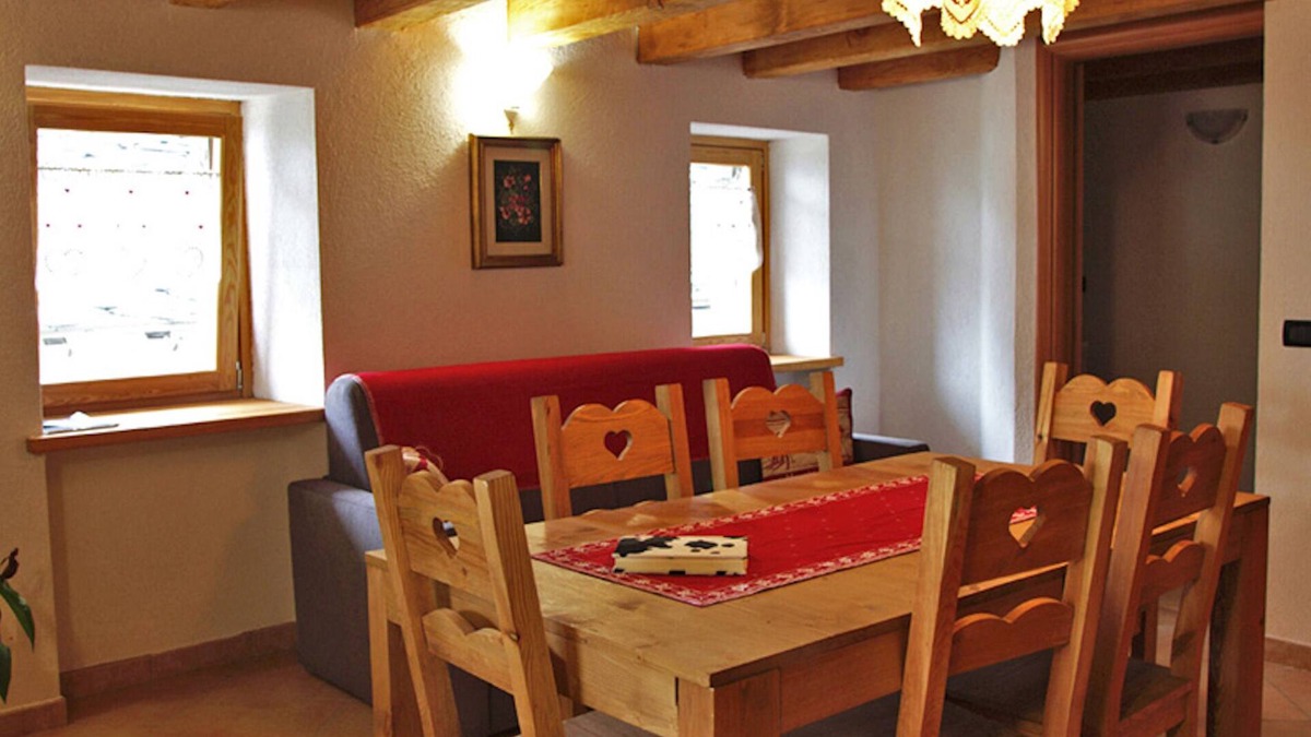 Planaz House | Vacation Home "Casa Girod - Il Rustico" with Mountain View, Private Terrace & Wi-Fi