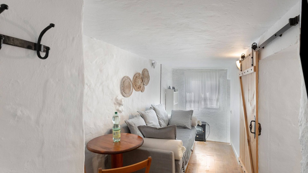 Valleseco House | Vacation Home 'Casa Acogedora' with Private Terrace and Wi-Fi