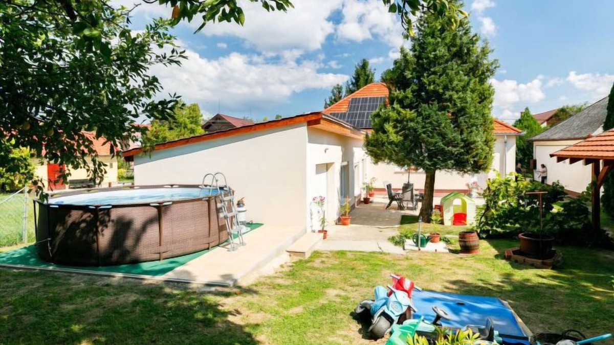 Fonyod House | Vacation home Cherry by Interhome