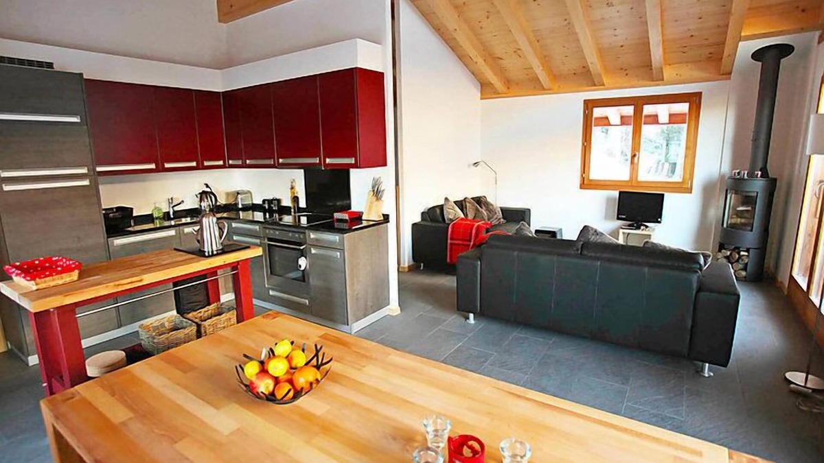 Chamoson House | Vacation home Chloé by Interhome