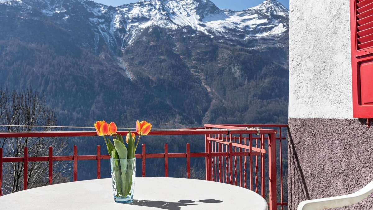 Agro House | Vacation Home 'Comero' close to Skiing Area with Mountain View, Garden, Terrace & Balcony
