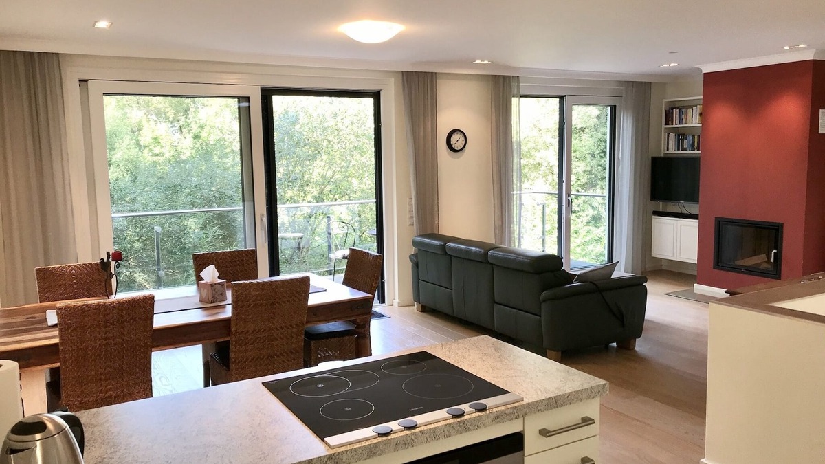 Bayreuth Apartment | Vacation home directly on the park with lake (120 sqm) for up to 4 people